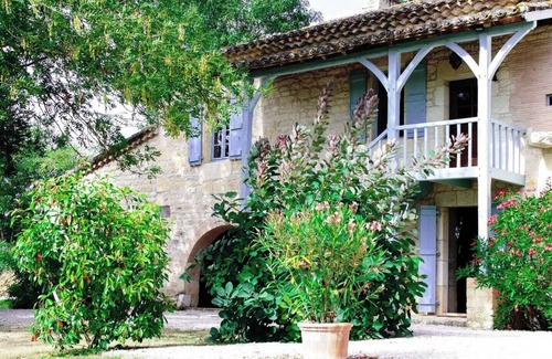 Sauveterre House | Les Tournesols, ideal for a quiet family vacation with swimming pool