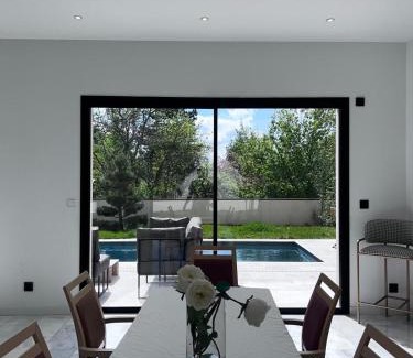 Blois House | Les Trois Cyprès