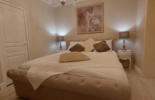 Gindou Bed & Breakfast | LES TROIS L