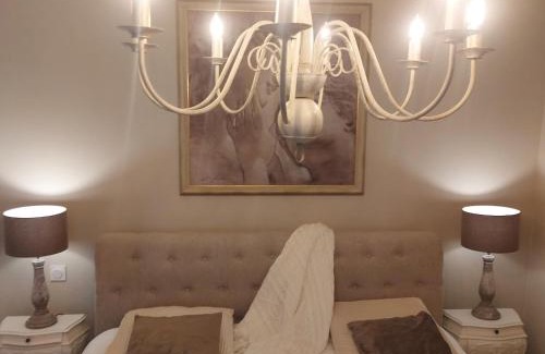 Gindou Bed & Breakfast | LES TROIS L