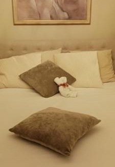 Gindou Bed & Breakfast | LES TROIS L
