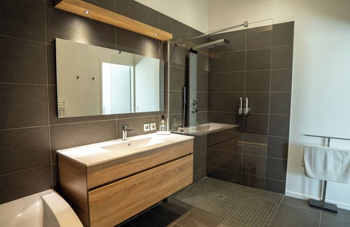 Saint-Sulpice-le-Verdon Hotel | Les Villas du Parc de la Chabotterie