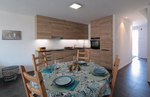 Echichens Apartment | Les Volets Bleus