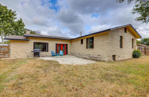 Boerne House | Less Than 1 Mi to Dtwn Home with Fenced Yard in Boerne!