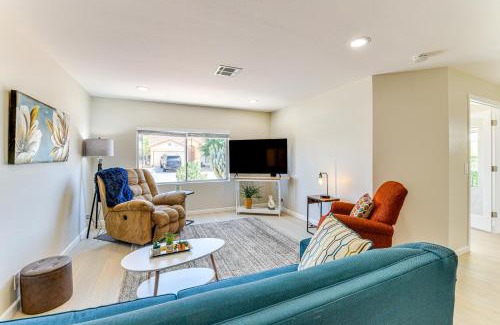 Chandler House | Less Than 1 Mi to Golf Modern Sun Lakes Home with Patio