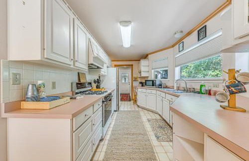 Cloudcroft House | Less Than 1 Mi to The Lodge Cloudcroft Home with Fireplace