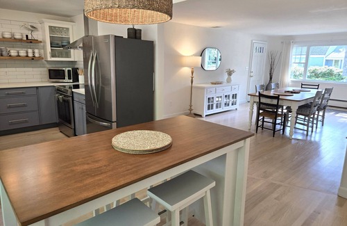 Hyannis Port House | Less than a mile to Keys Beach Hyannis. Beach Pass Provided.