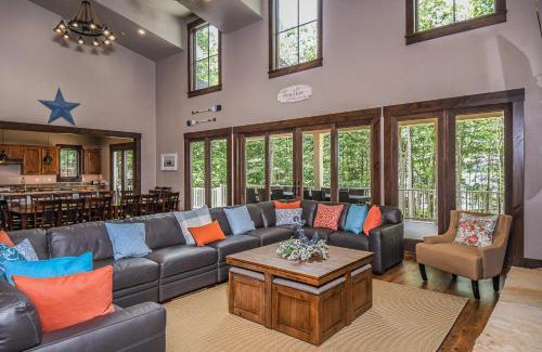 Waterfront Greens House | Let the Good Times Roll