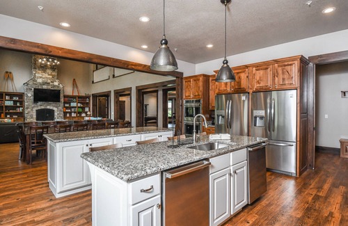 Waterfront Greens House | Let the Good Times Roll | Lakefront + Indoor Pool, Hot Tubs & Fire Pit!
