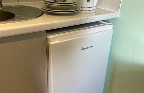 Pinkwell Apartment | Letzi private en-suite, Near Heathrow Airport T3