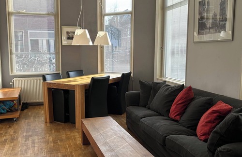 Utrecht House | Leuk en Gezellig Huis op Dichtbij het Centrum in een Knusse Wijk bij het Park