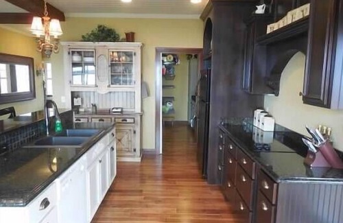 Ossipee Cabin | Level Elevation-TWO weeks left for the Summer of 2025 July 11-18 and Aug. 22-29