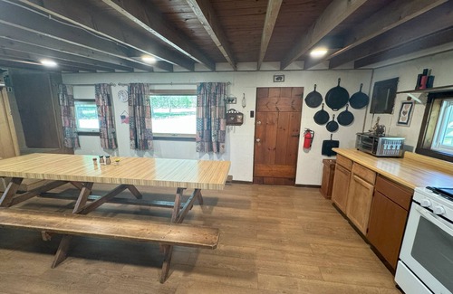 Morris Cabin | Lexington Camp Walking/Biking Distance to Rails Trail at Rattlesnake Rock Access