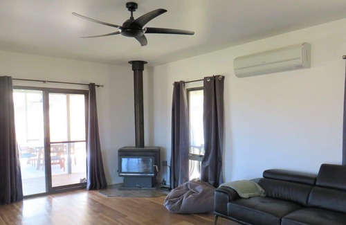 Mansfield House | Lexington Farm - Views of Lake Eildon