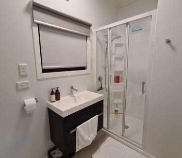 Gisborne Apartment | Lexs Guesthouse