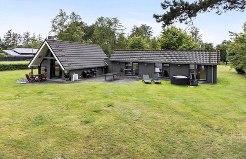 Hojslev House | LF15210 Højslev - Jelsevej 210
