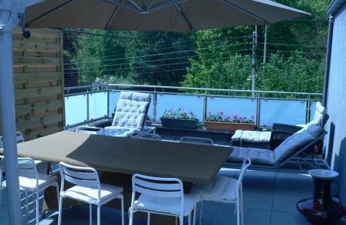 Saint-Nicolas House | liège 4420 rue jean Jaurès 45 grande maison joyeuse avec terrasse 30m2 pour 8 personnes maximum