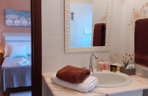 Buddittogliu Straulas Bed & Breakfast | Li Muntigeddi