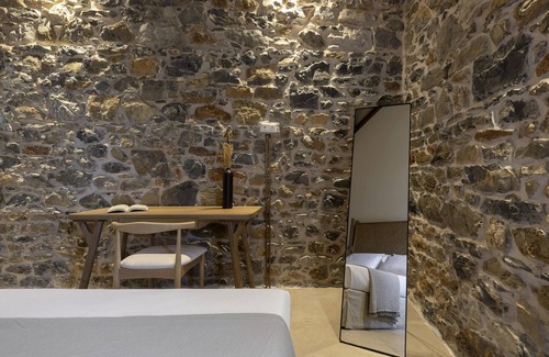 Sourpi Apartment | Lichnos Luxury Suite
