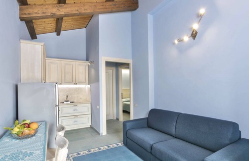 Bosa Marina Apartment | Lido Chelo Junior Suite 4 beds sea view