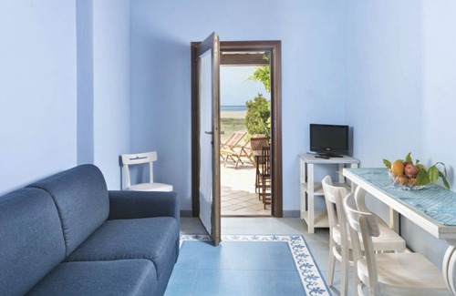 Bosa Marina Apartment | Lido Chelo Junior Suite 4 beds sea view