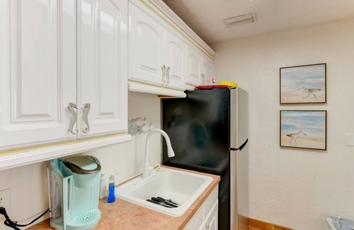 Sarasota Cottage | Lido Key Cottage -Summer Special rate.2 bikes complimentary during stay!