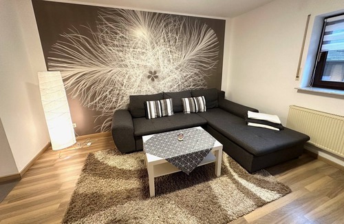 Oberahr Apartment | Liebevoll Eingerichtete Ferienwohnung mit Überdachter Terrasse in Ruhiger Lage