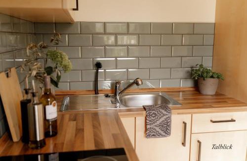 Kesselsdorf Apartment | Lieblingsplatz by Julia & Tom