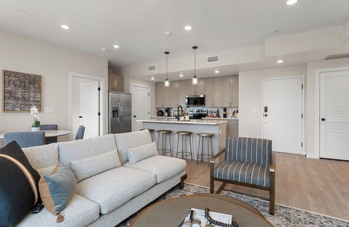 St. George Condo | Life is Good: Desert Color Lagoon + Beaches