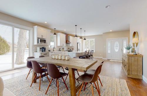 Malletts Bay House | Life on the Lake