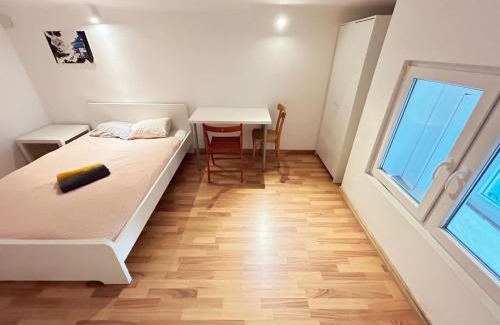 Belso-Ferencvaros Hostel | Ligeti Ruin Hostel