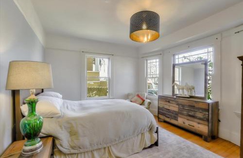 Paradise Park Apartment | Light filled Condo 3 Bedrm with enclosed sunny backyard