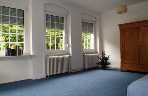 Gemarkung Langerfeld Apartment | Light-flooded apartment