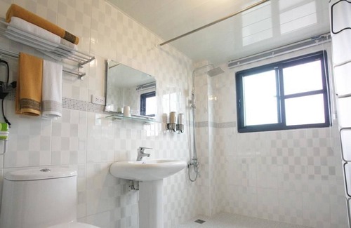 Budai House | Light Shadow