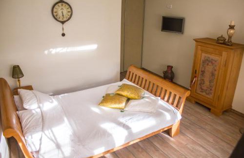 Juodkrante Apartment | Light & Spacious Apartments with Terrace on Quiet Street