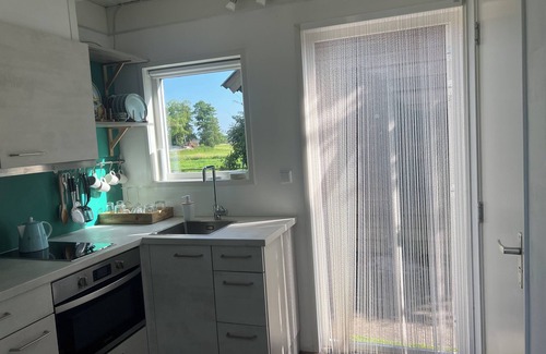 Stoutenburg Ski Chalet | Light Tiny house in a green area. Amersfoort 15 minutes, Amsterdam 35 minutes.