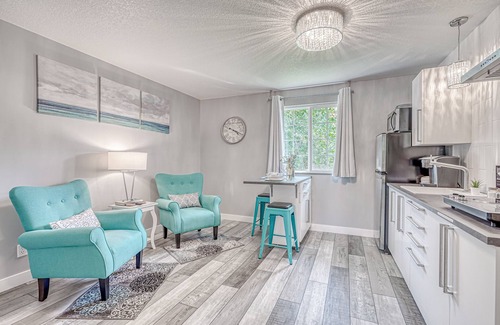 Waterloo Apartment | Lighthouse Inn & Suites Extended StaynBoutique Hotel I-69 Exit 334