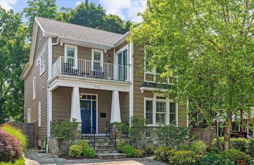 Eastport House | Lighthouse Inn