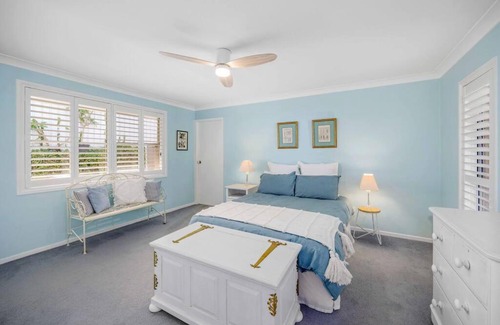 Port Macquarie House | Lighthouse Vaccay - family beach house with pool