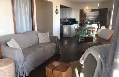 Dunnville Cottage | Lightkeeper's Retreat, a Sapience.Care Collection Experience