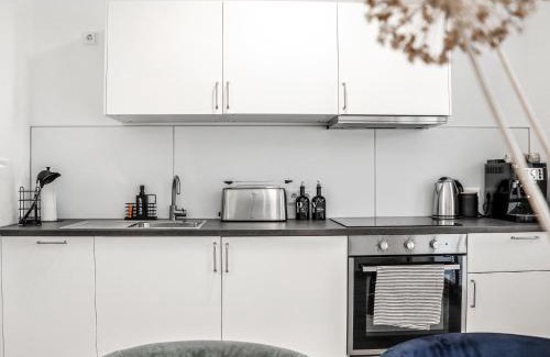 Braunschweig City Center Apartment | LIGHTPLACE - Innenstadt - Kaffeevollautomat - Balkon zur Oker - Boxspringbett