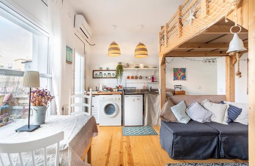 Vilassar de Mar Apartment | Like a tiny house, steps from the beach!