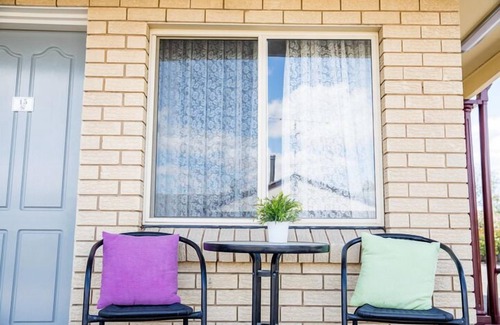 Goulburn Bed & Breakfast | Lilac City Motor Inn Standard Twin Room 5