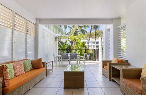 Palm Cove Apartment | Lilac Suite—Chic Resort Living at The Beach Club