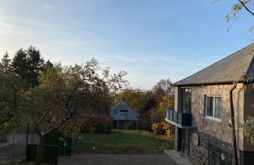 Matraszentimre Apartment | Lilakő Apartman