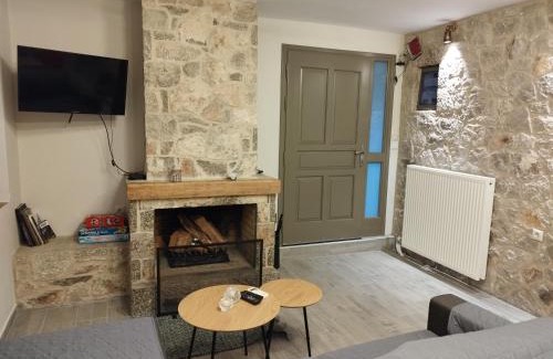 Lilaia Apartment | Lilea Elia & Petra