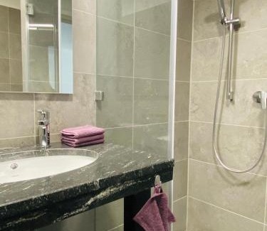 Heviz Apartment | Lilie Appartement in Hévíz mit Tiefgarage, new and modern