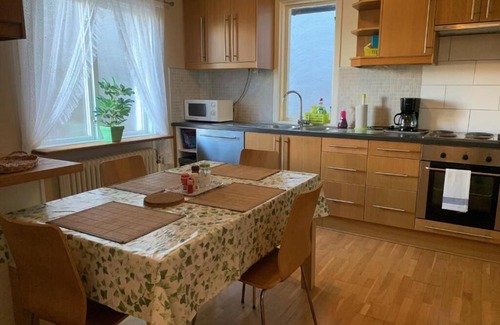 Lund Bed & Breakfast | Lilla Huset på slätten B&B