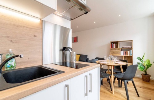 Wazemmes Apartment | Lille center equipped and bright apartment