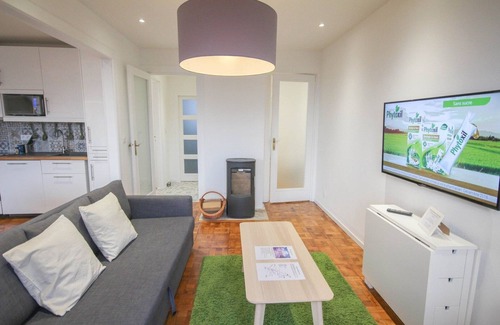 Wazemmes Apartment | Lille Wazemmes- One bedroom with balcony and view